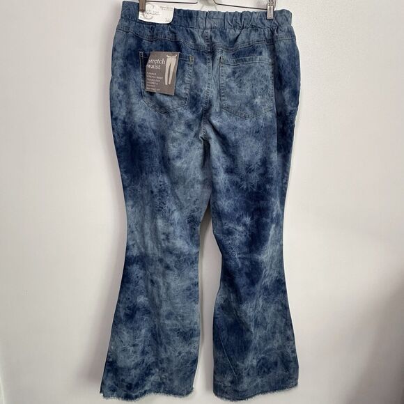 Cato Super Hi Rise Pull On Jeans 16 W Plus Flare Leg Blue Tie Dye Raw Hem NEW - Picture 7 of 8